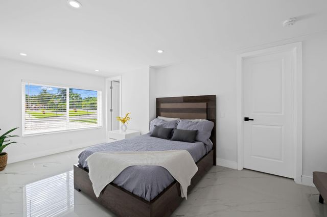 865 NE 23rd Ter, Pompano Beach, FL 33062