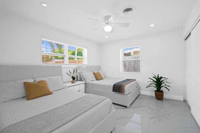 865 NE 23rd Ter, Pompano Beach, FL 33062