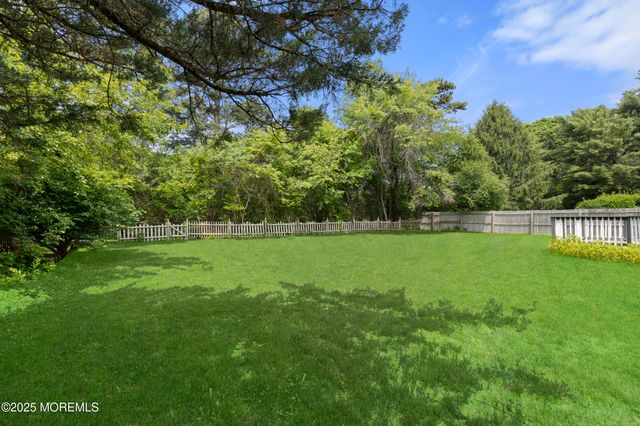 13 Pinehurst Drive, Little Egg Harbor, NJ 08087