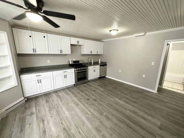 22800 cottage Drive, Southfield, MI 48033