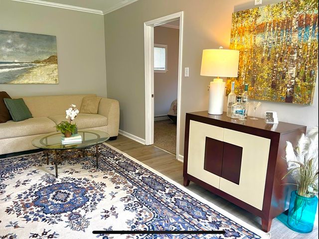 22800 cottage Drive, Southfield, MI 48033