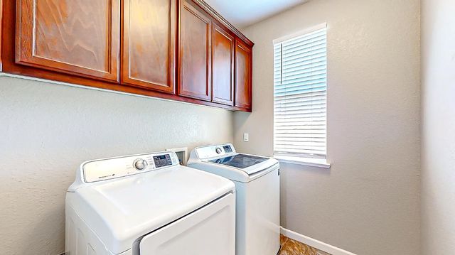 4638 Cherry Blossom Ln, Turlock, CA 95382