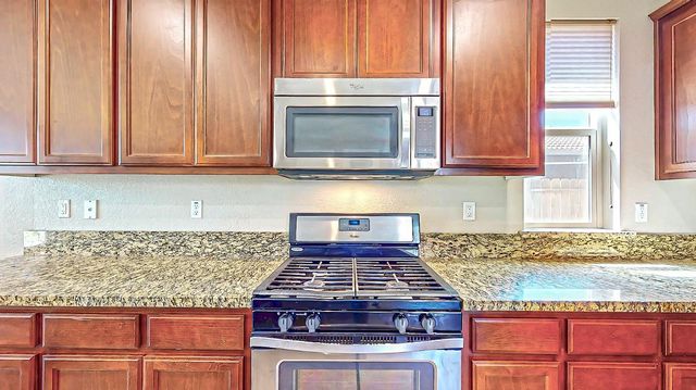 4638 Cherry Blossom Ln, Turlock, CA 95382