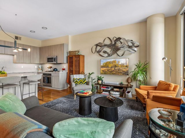 1240 S 2nd Street 828, Minneapolis, MN 55415