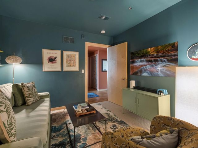 1240 S 2nd Street 828, Minneapolis, MN 55415