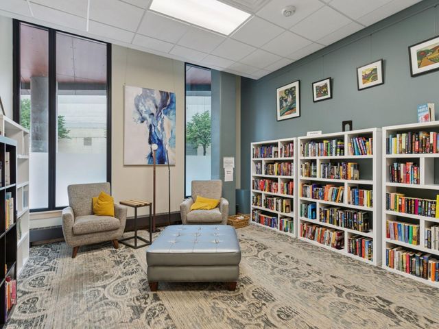 1240 S 2nd Street 828, Minneapolis, MN 55415