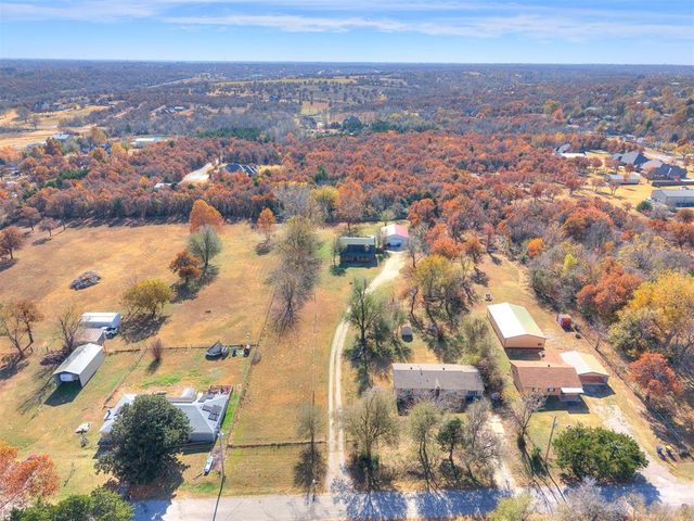 12694 Green Oak Drive, Choctaw, OK 73020