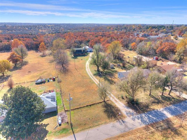 12694 Green Oak Drive, Choctaw, OK 73020