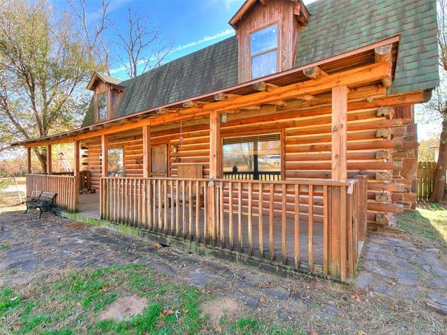 12694 Green Oak Drive, Choctaw, OK 73020