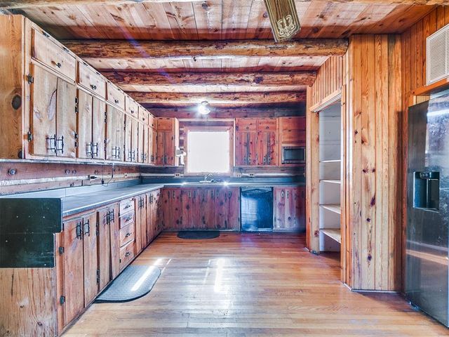 12694 Green Oak Drive, Choctaw, OK 73020