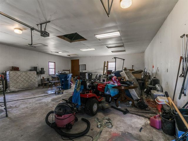 12694 Green Oak Drive, Choctaw, OK 73020