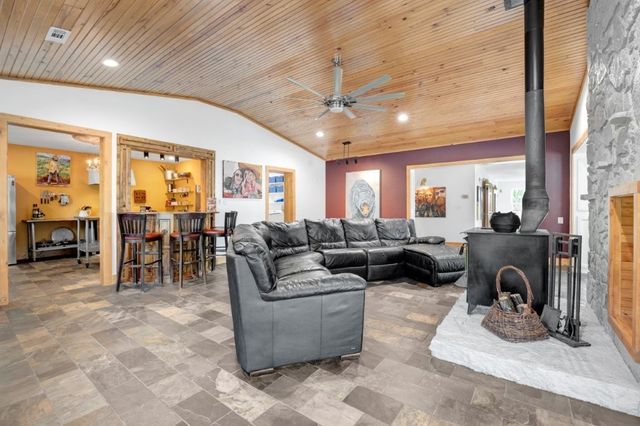 21588 S Highway 71, Winslow, AR 72959