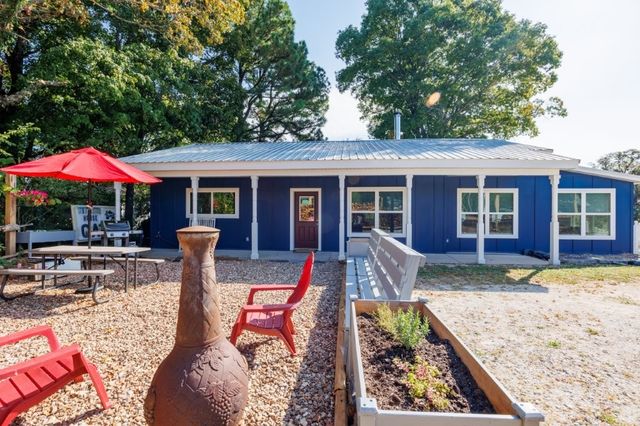 21588 S Highway 71, Winslow, AR 72959