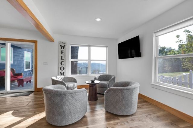 21588 S Highway 71, Winslow, AR 72959