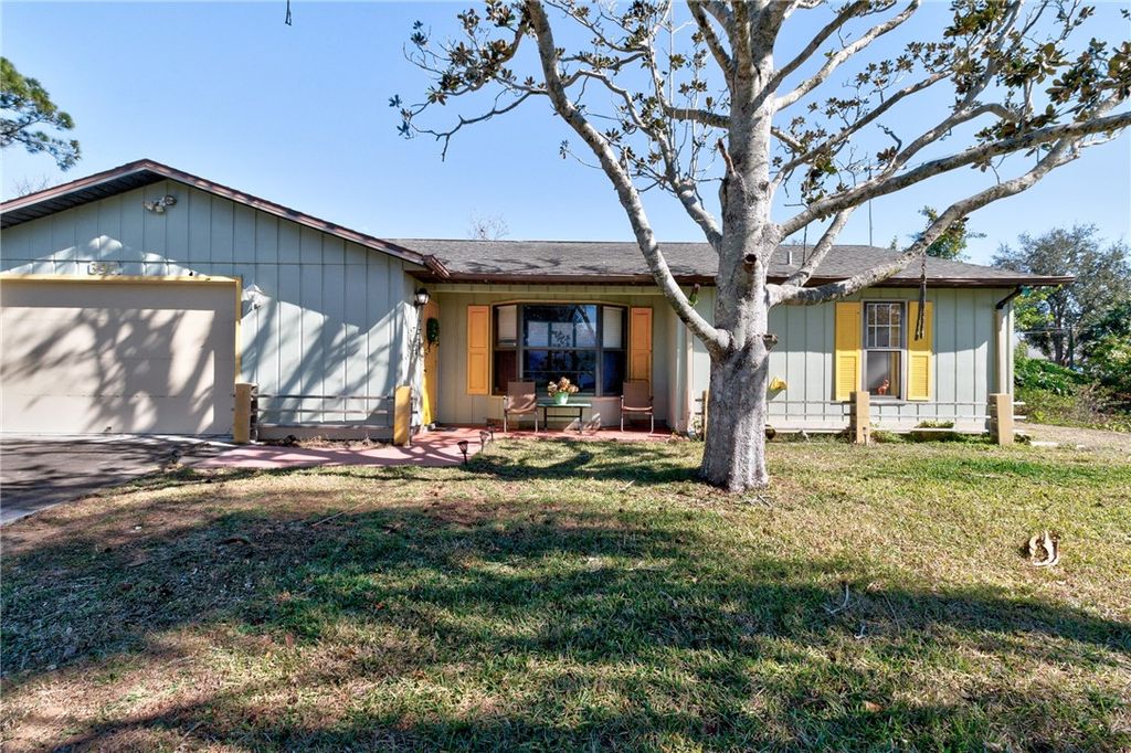 397 Warren Street, Sebastian, FL 32958