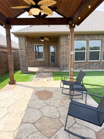 929 Philadelphia Street, Fate, TX 75189