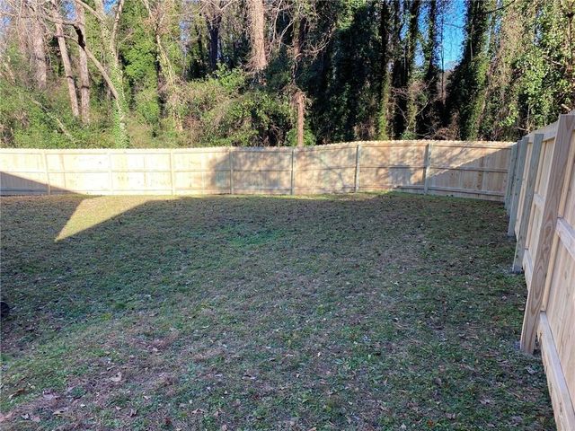 801 N Evelyn NW Place, Atlanta, GA 30318