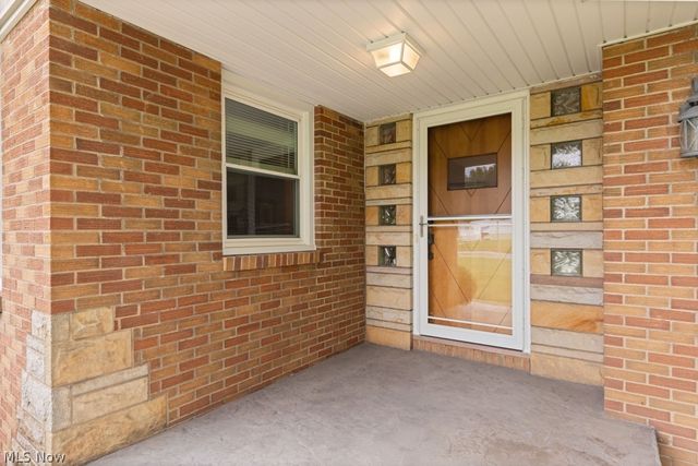 1319 Glamorgan Street, Alliance, OH 44601