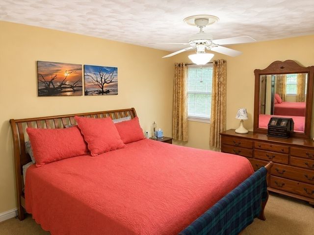 6 Gary Dr, Mattapoisett, MA 02739