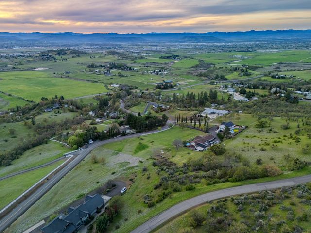 3556 Dodson Road, Medford, OR 97504