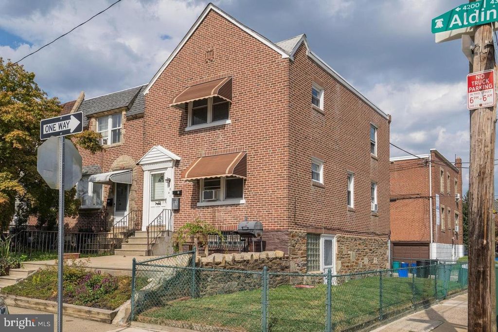 4241 ALDINE ST, Philadelphia, PA 19136