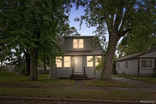79 Blaine Avenue, Pontiac, MI 48342