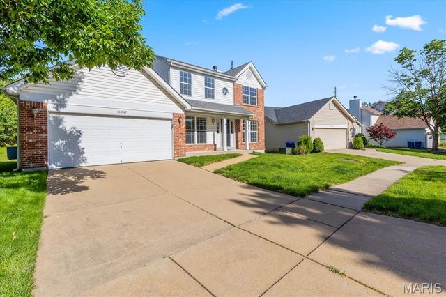 16987 Hickory Forest Lane, Wildwood, MO 63011