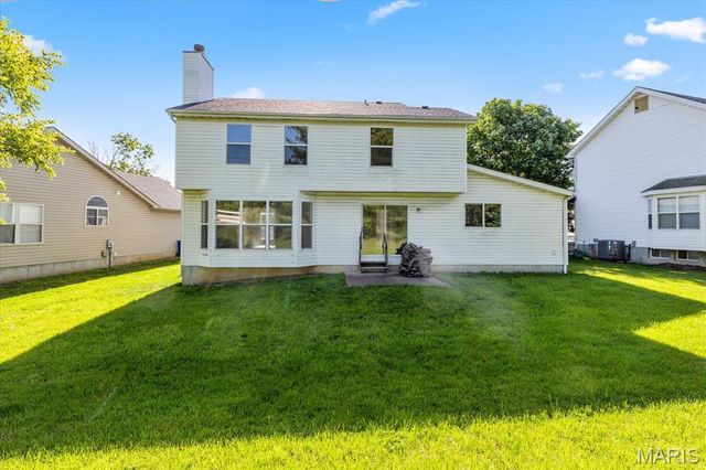 16987 Hickory Forest Lane, Wildwood, MO 63011