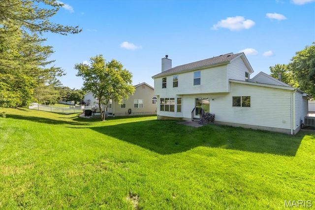 16987 Hickory Forest Lane, Wildwood, MO 63011