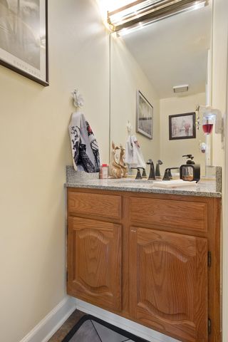130 Chambord Court, Bloomingdale, IL 60108