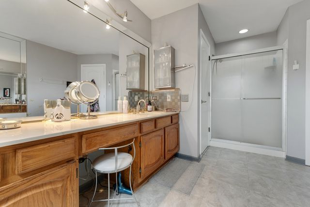130 Chambord Court, Bloomingdale, IL 60108