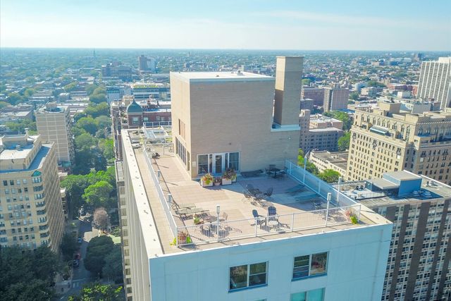 336 W Wellington Avenue 1104, Chicago, IL 60657