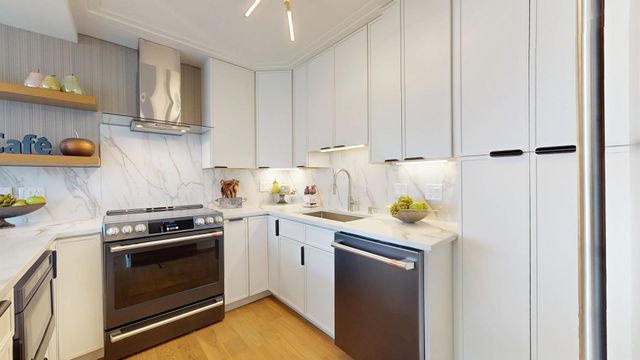 336 W Wellington Avenue 1104, Chicago, IL 60657