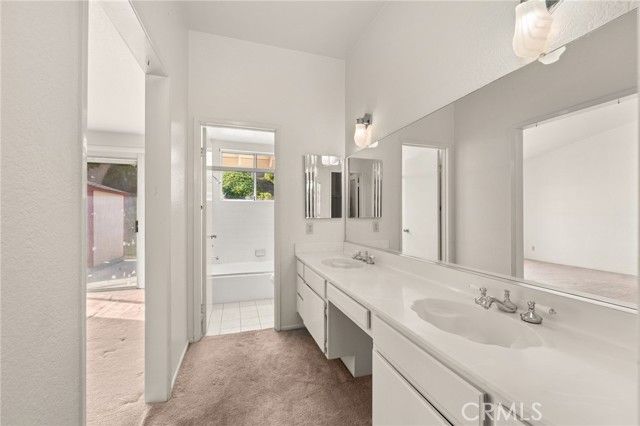 351 Foxboro, Walnut, CA 91789