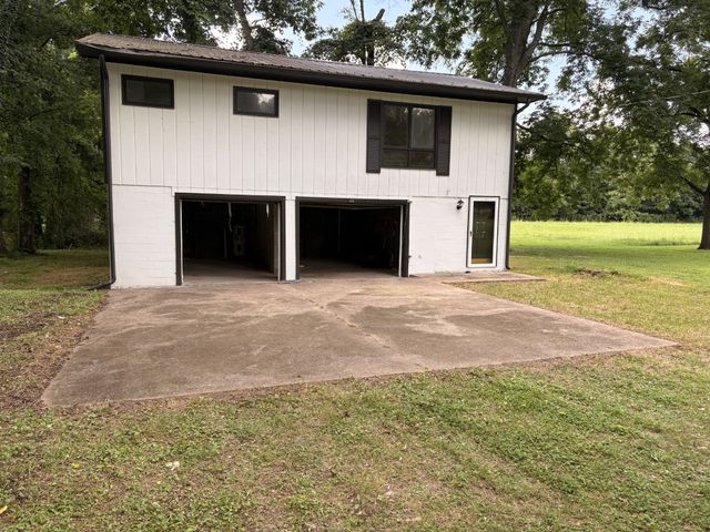 114 Tollgate Rd, Pulaski, TN 38478
