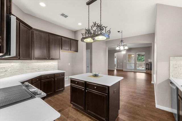 5724 Caballo Street, Fort Worth, TX 76179