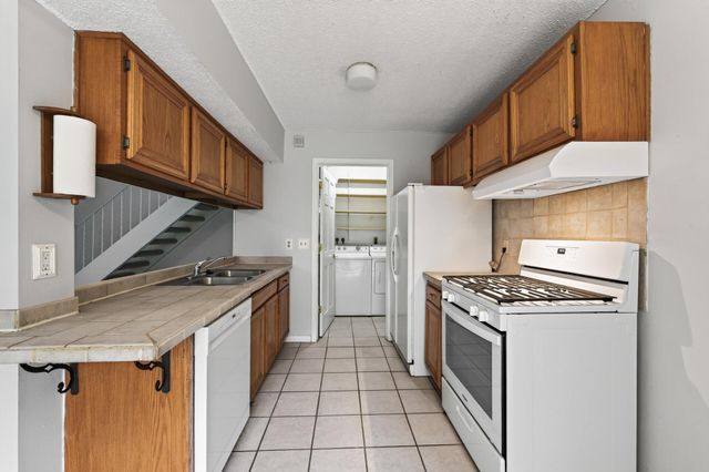 2772 Upland Lane N, Plymouth, MN 55447