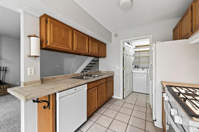 2772 Upland Lane N, Plymouth, MN 55447