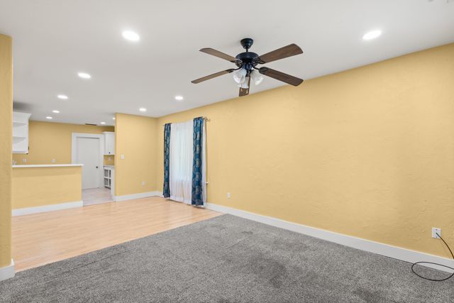 206 E Sedberry Street, Jefferson, TX 75657