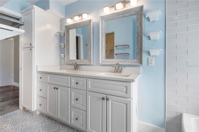 1684 FRY COURT, Dunedin, FL 34698