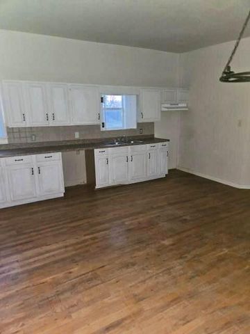 1310 N 7th Street, Ballinger, TX 76821