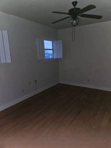 1310 N 7th Street, Ballinger, TX 76821