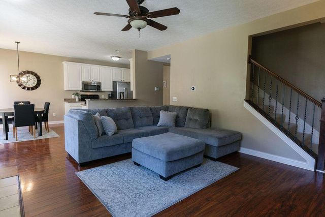 360 Lake Crossing Avenue, Columbus, OH 43213