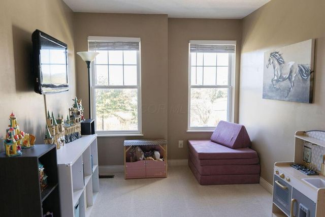 360 Lake Crossing Avenue, Columbus, OH 43213