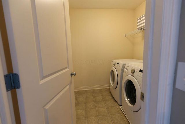 360 Lake Crossing Avenue, Columbus, OH 43213