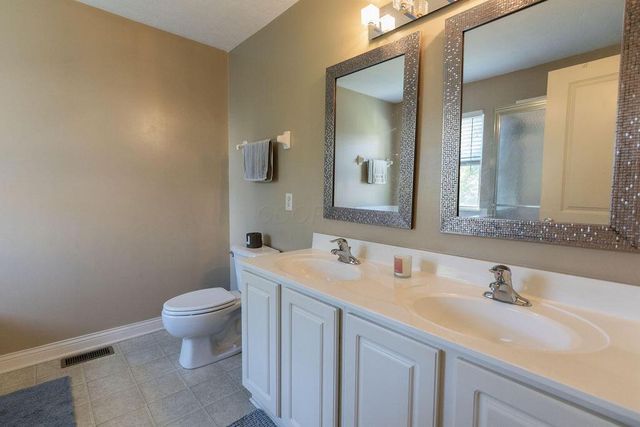 360 Lake Crossing Avenue, Columbus, OH 43213