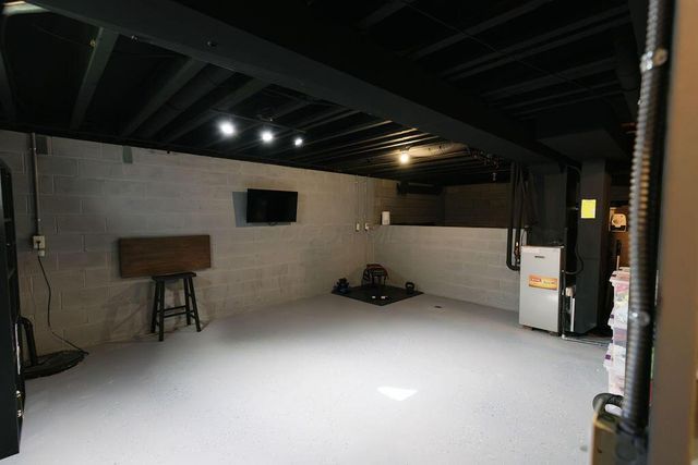 360 Lake Crossing Avenue, Columbus, OH 43213