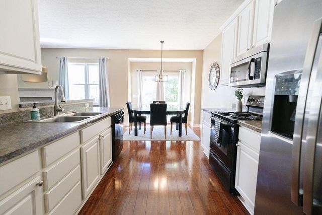 360 Lake Crossing Avenue, Columbus, OH 43213