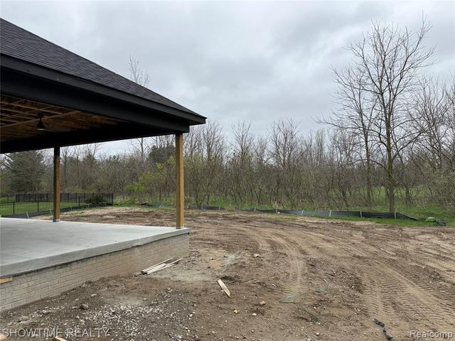 68125 Lake Angela Drive, Richmond, MI 48062