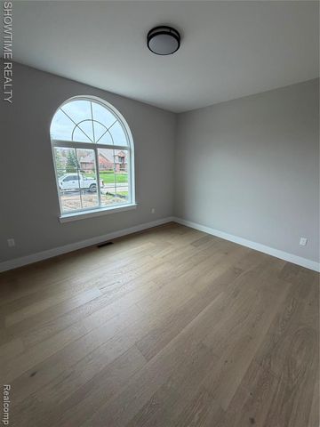 68125 Lake Angela Drive, Richmond, MI 48062